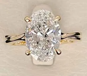 Oval cut dia twisted band solitaire